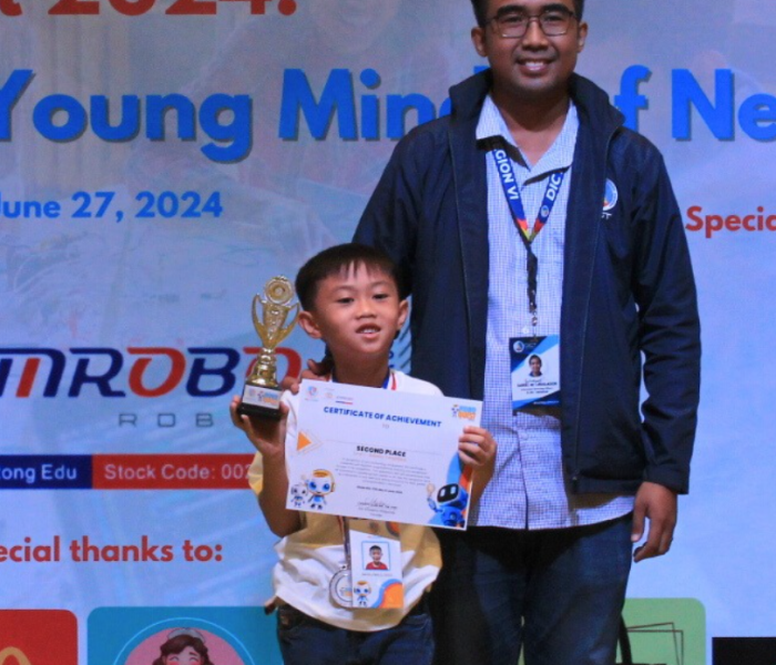 o1st Runner-up: Aaron Paul Guyo